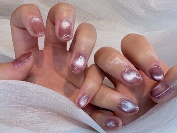 Le moka【フィルイン/マグネット/定額】の写真/オフィスでもOKな大人シンプルネイルはLe mokaにお任せ!100色以上から選べる豊富なカラーで理想の指先へ◇