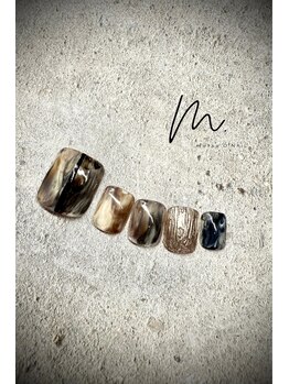 モツヲネイル(motsu.O! NAIL)/クッキー&クリーム風ニュアンス