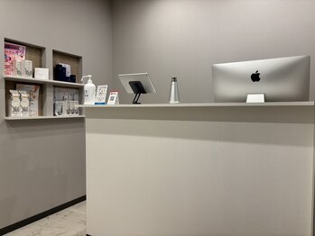 ユメオチ(YUMEOCHI)/入口カウンター