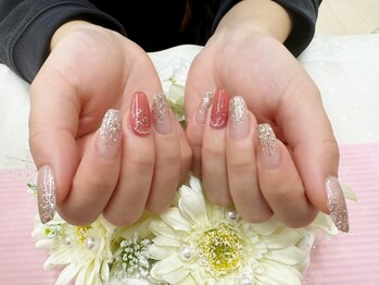 プルミエ ネイル(Premier Nail)の写真/長さが欲しい特別なイベントネイルも◎1本～長さだしOK♪割れた爪や10本長くしたい人も是非お越し下さい☆