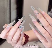 長さ出し専門　Liora Nail（リオラネイル）新宿
