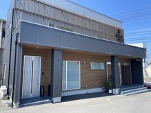 ミスター(Mr.)の雰囲気（入り口は手前に扉になります［松阪/ヘッド］）