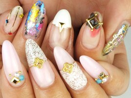 レースネイル＆ゴールドネイル