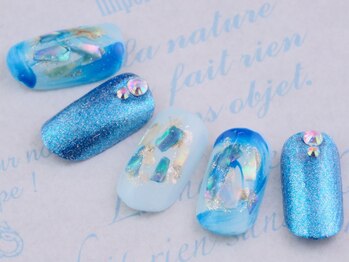 ソルノワ(sol-noir)/