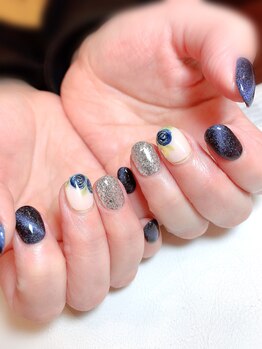 ハーティーネイル hearty nail 溝の口店/薔薇×マグネットネイル