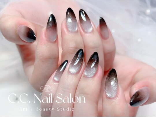 2025年冬】ニュアンス ブラックのネイルデザイン集｜人気順  