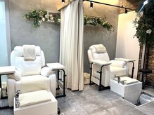パラスパガーデン センダイ アングゥ(para spa GARDEN sendai ungu)の雰囲気（全席が仕切られている個室空間で施術◎スパで贅沢空間に）