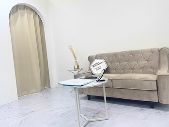 ホワイト 岐阜店(WHITE)/落ち着きのある店内