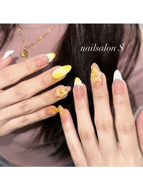 アクリルお花で夏ネイル