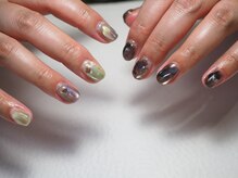 ネイルサロン ユーズ(USE.)/左右非対称ニュアンス