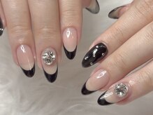 ラズワルド(Lazward)/上品＊ブラックフレンチネイル