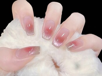 イフ ビューティーサロン(IF)の写真/特別な瞬間を彩る華やかネイル◎大人の可愛さを引き出す上品デザインで、手元から気分が高まる仕上がりに♪