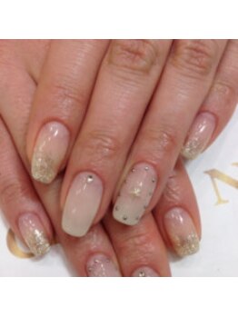 クリスタルネイル ボンベルタ橘店(CRYSTAL NAIL)/グラデーションネイル