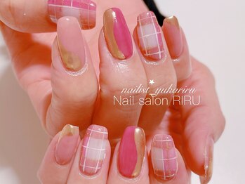 リル(RIRU)/チェックネイル