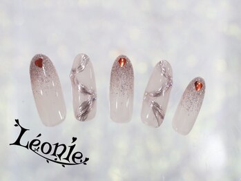 レオニー(Leonie)/レース風ネイル