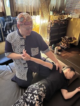 トークセン ビハーラ/深い呼吸へと導く風の門施術