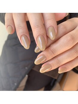 ベージュネイル