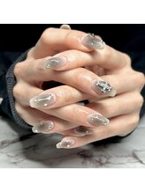 ソラール(SOLAR)/チークネイル