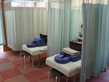 東京巻き爪研究所 みなみ風の写真/スペシャリストによる丁寧な施術◎専門機関出身で変形爪補正技術の講師である院長が施術いたします！