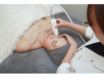 ウィズリリナ 新横浜(with Lilina.)/小顔/痩身/蓄熱式超音波/新横浜