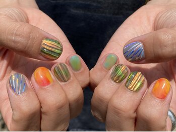 カーティシーネイルズ(curtisii NAILS)/Chim↑Pom