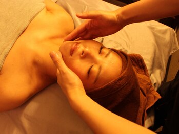 チェリー マッサージ 渋谷店(Cherry Massage)/【理想の小顔へ】小顔コルギ