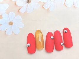 マットピンク×個性派スタッズ