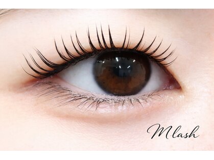 エム ラッシュ(M lash)の写真