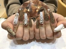 エスフィーネイルサロン ブリーユ(Esfy nailsalon Brille)/ゴールドネイル
