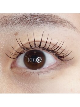 トーン(toune)/"Flat lash"