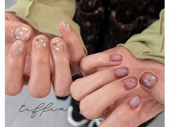 ネイルサロン ティフィン(tiffin)/~キラキラ&チークネイル~