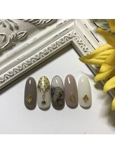 ヒトミネイルズ(Hitomi Nails)/