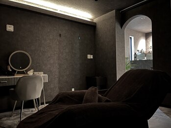 シェリー(Cherie)/包み込まれるベッドへ…