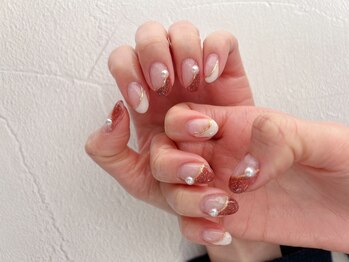 兎和ネイル(トワネイル)/斜めフレンチネイル