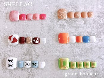 グランボヌール(grand bonheur)の写真/[爪に優しくジェルのようなモチの良さ!フットシェラックネイル¥4400～]ジェルとマニキュアのいいとこどり♪