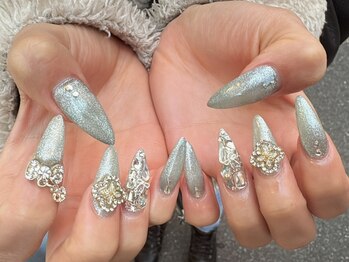 ブローディアネイル 川崎店(Brodia nails)の写真/ハイセンス×美フォルム×モチ抜群☆爪の形がコンプレックス・すらっと綺麗な指先に見せたい方必見！