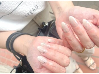 マル ネイル(maru nail)の写真/シンプルだからこそ日常が楽しくなるデザインを提案！シンプル×トレンドの”大人っぽ”designが得意◇