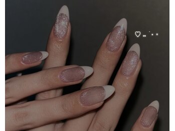 マグネット×フレンチネイル