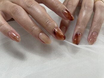 ザラボアングゥ(The Labo ungu)/ニュアンスネイル