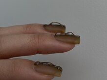 ヨイン(YOIEN)の雰囲気(シンプルに一癖。凹凸の透明感が引き立つ異質感art。)