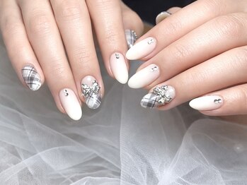 ガーリーネイル