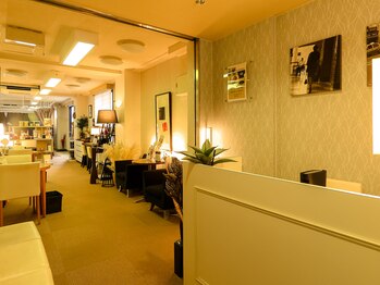 オリヴィエ/落ち着いた店内