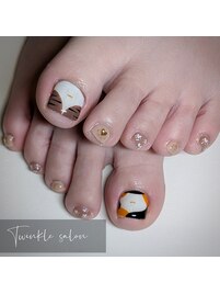 猫デザインのフットネイル