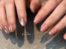 リッシュ(RICHE)/春のコーラルピンクネイル