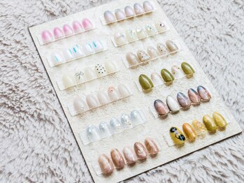 ローマンの写真/【毎日がちょっと特別になる、ワクワクする指先に♪】ふと見るたび気分が上がるような、さりげない彩りを＊