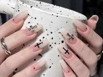 センスネイル(Sense Nail)/冬のスノーホワイトネイル