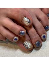 カイヤナイト(Nail Salon Kyanite)/手描きフラワーデザイン