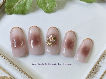 ユウコネイルズアンドエステティック ラ デェス(Yuko Nails & Esthetic La Deesse)/シルバーコース(定額制)¥6500