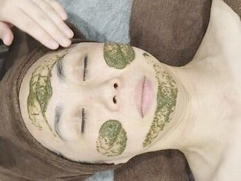 カノン(KANON)の写真/【憧れの毛穴レスつるつる美肌へ】ゴワつき/開き/たるみ/黒ずみを改善◎自分で難しいケアはプロにお任せ＊