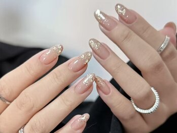 Best Nail 銀座店【ワンホンネイル・スカルプ・パラジェル・上品ジェルネイル】/ラメグラデーション